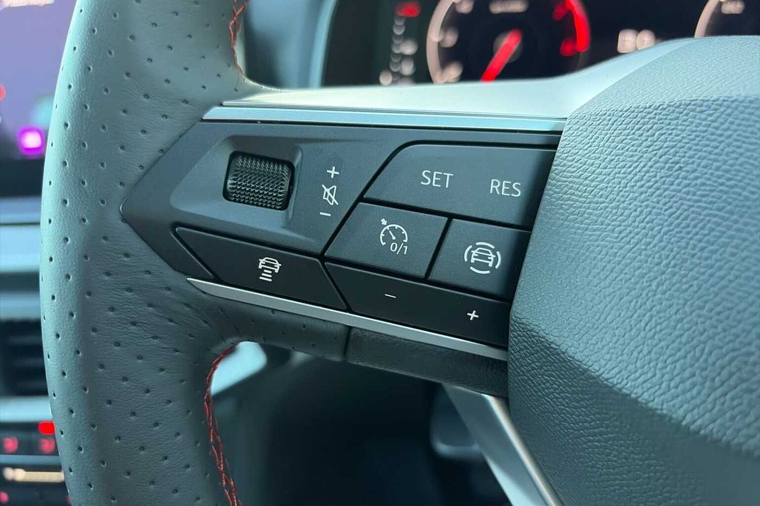 SEAT Arona 1.0 TSI 115 FR Black Edition 5dr