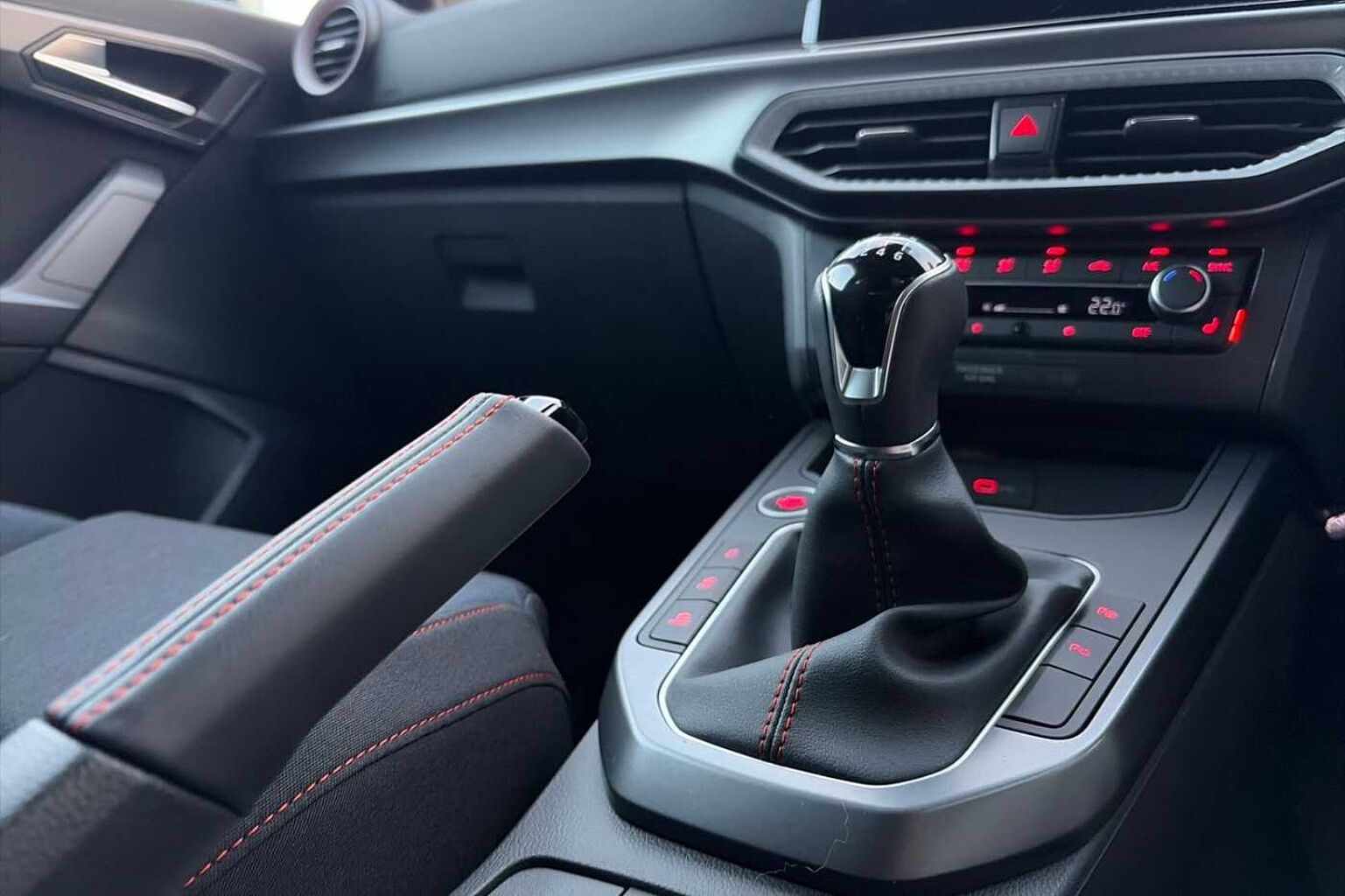 SEAT Arona 1.0 TSI 115 FR Black Edition 5dr