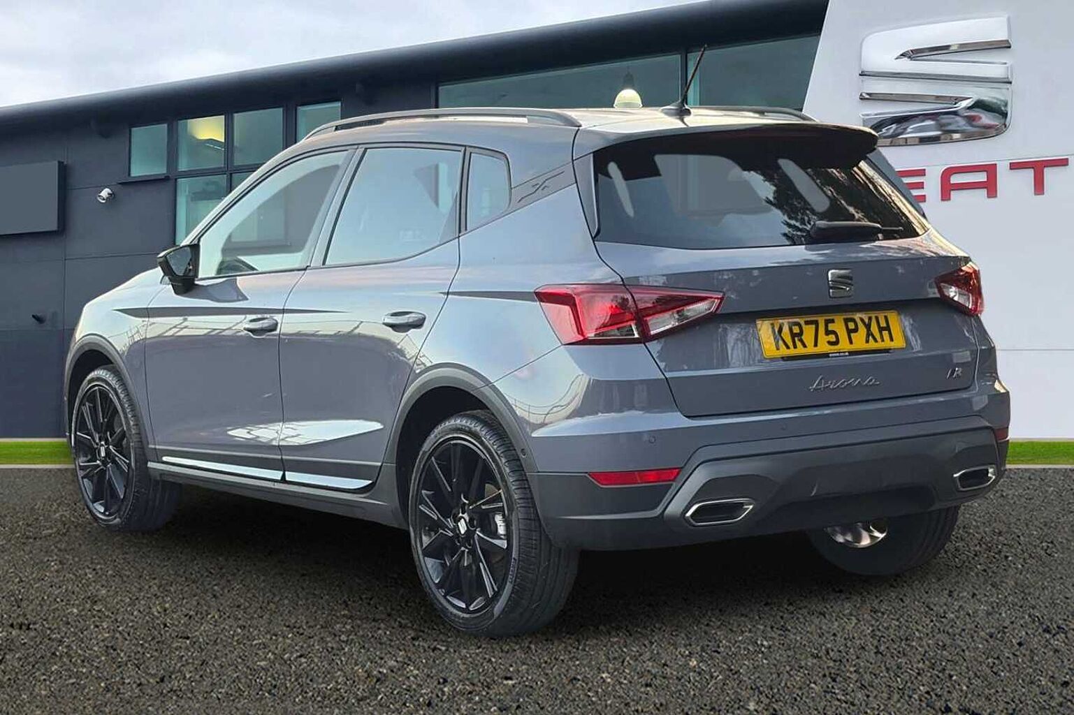 SEAT Arona 1.0 TSI 115 FR Black Edition 5dr