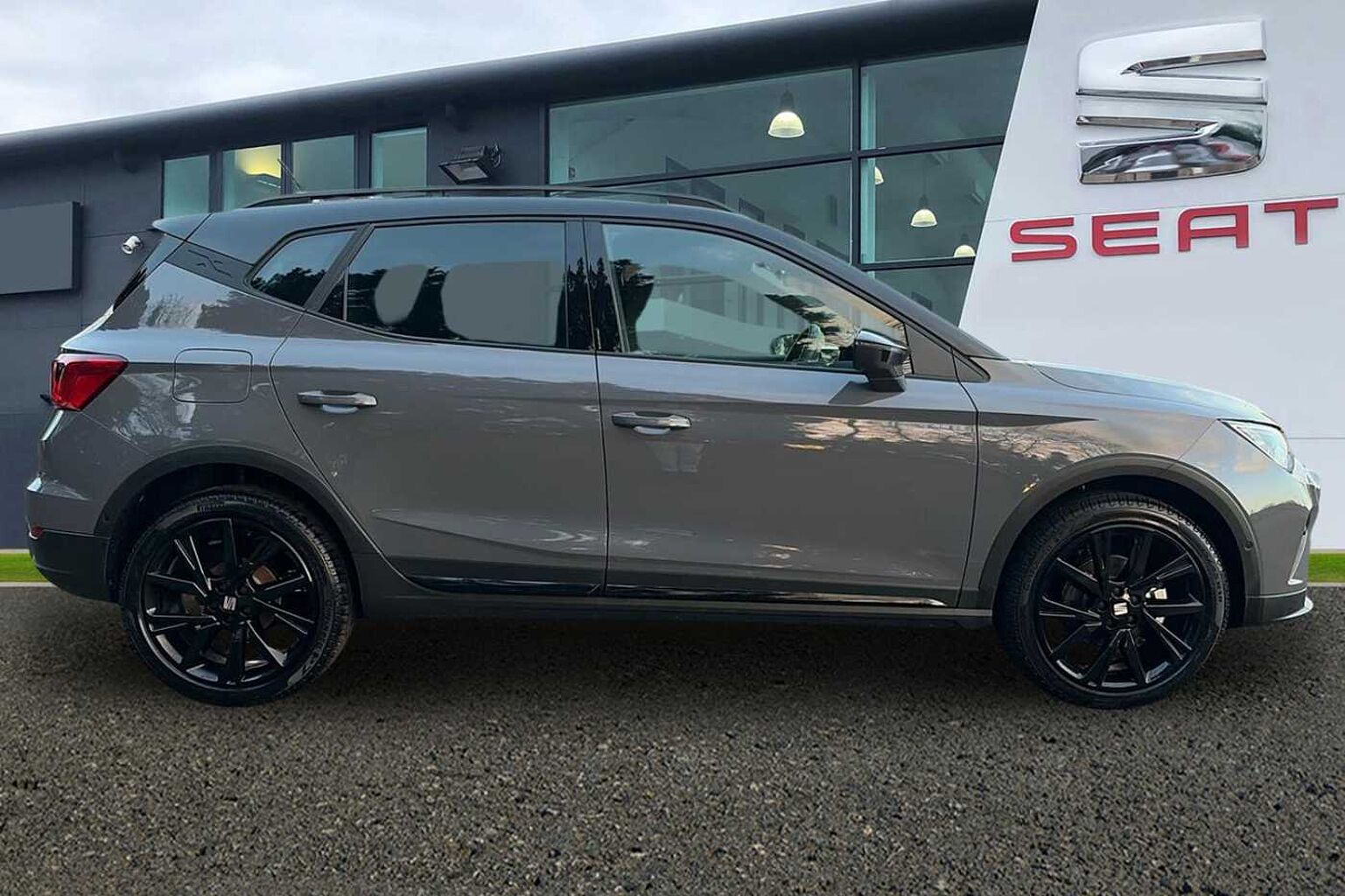 SEAT Arona 1.0 TSI 115 FR Black Edition 5dr