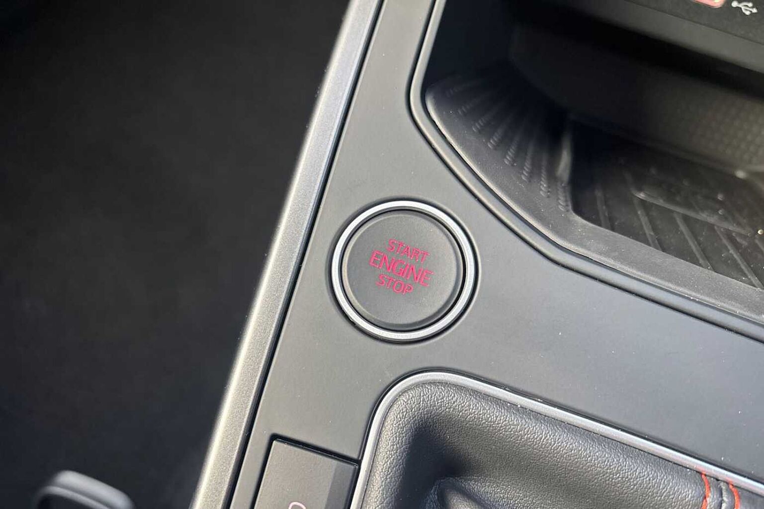 SEAT Arona 1.0 TSI 115 FR Black Edition 5dr