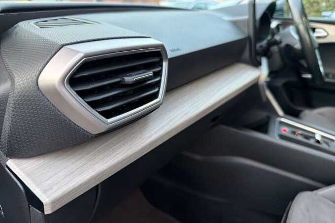 SEAT Leon 1.5 eTSI 150 Xcellence 5dr DSG